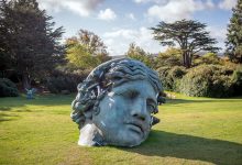 Фото - Мельпомена Дэниела Аршама и другие скульптуры в Йоркширском парке